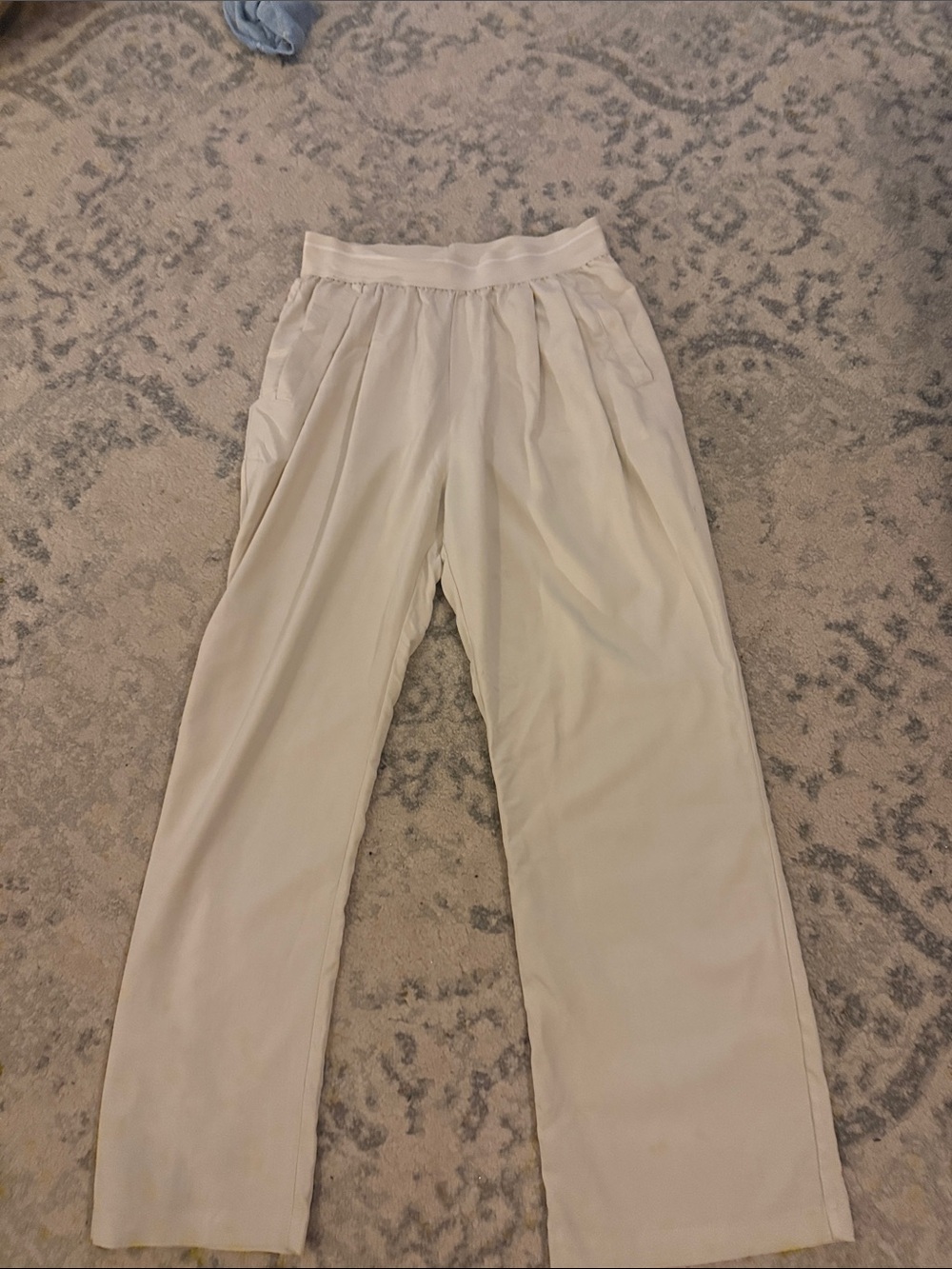 Varley Cream Pleated Straight-Leg trousers